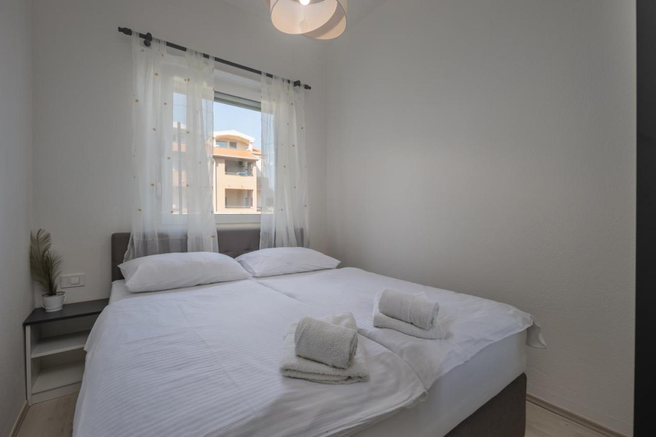 Apartments Jasna Privlaka  Exterior photo